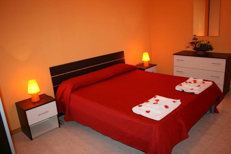 Siciliaetnamare Bed & Breakfast Рипосто Екстериор снимка