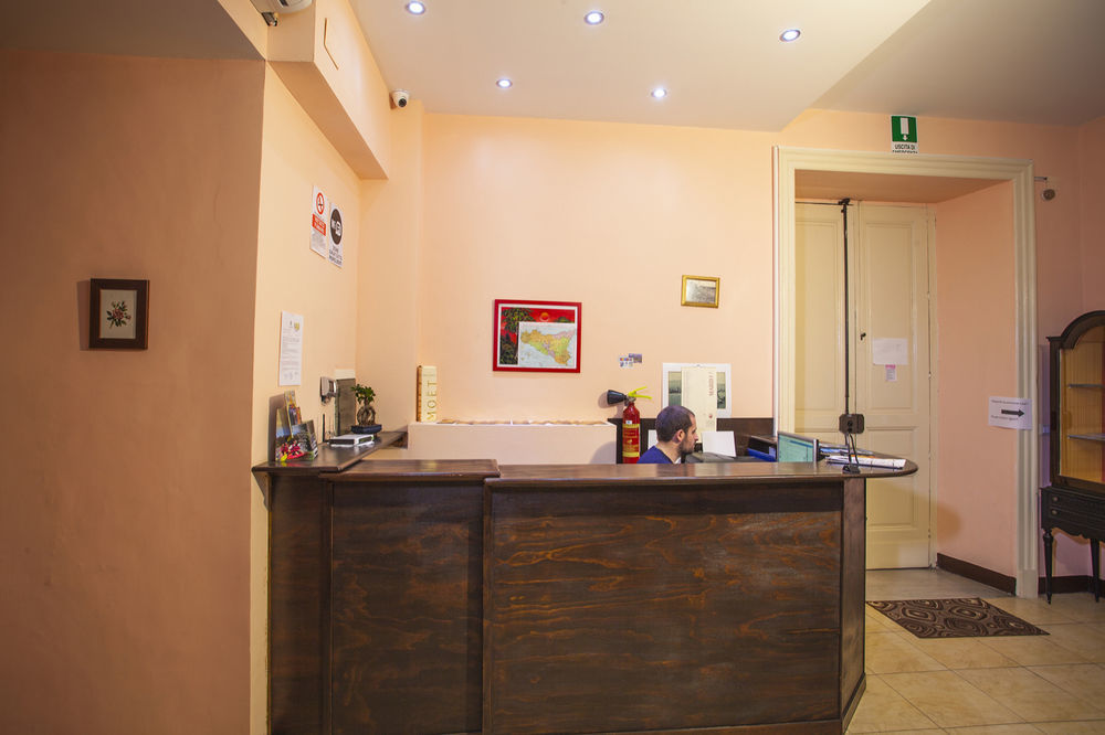 Siciliaetnamare Bed & Breakfast Рипосто Екстериор снимка