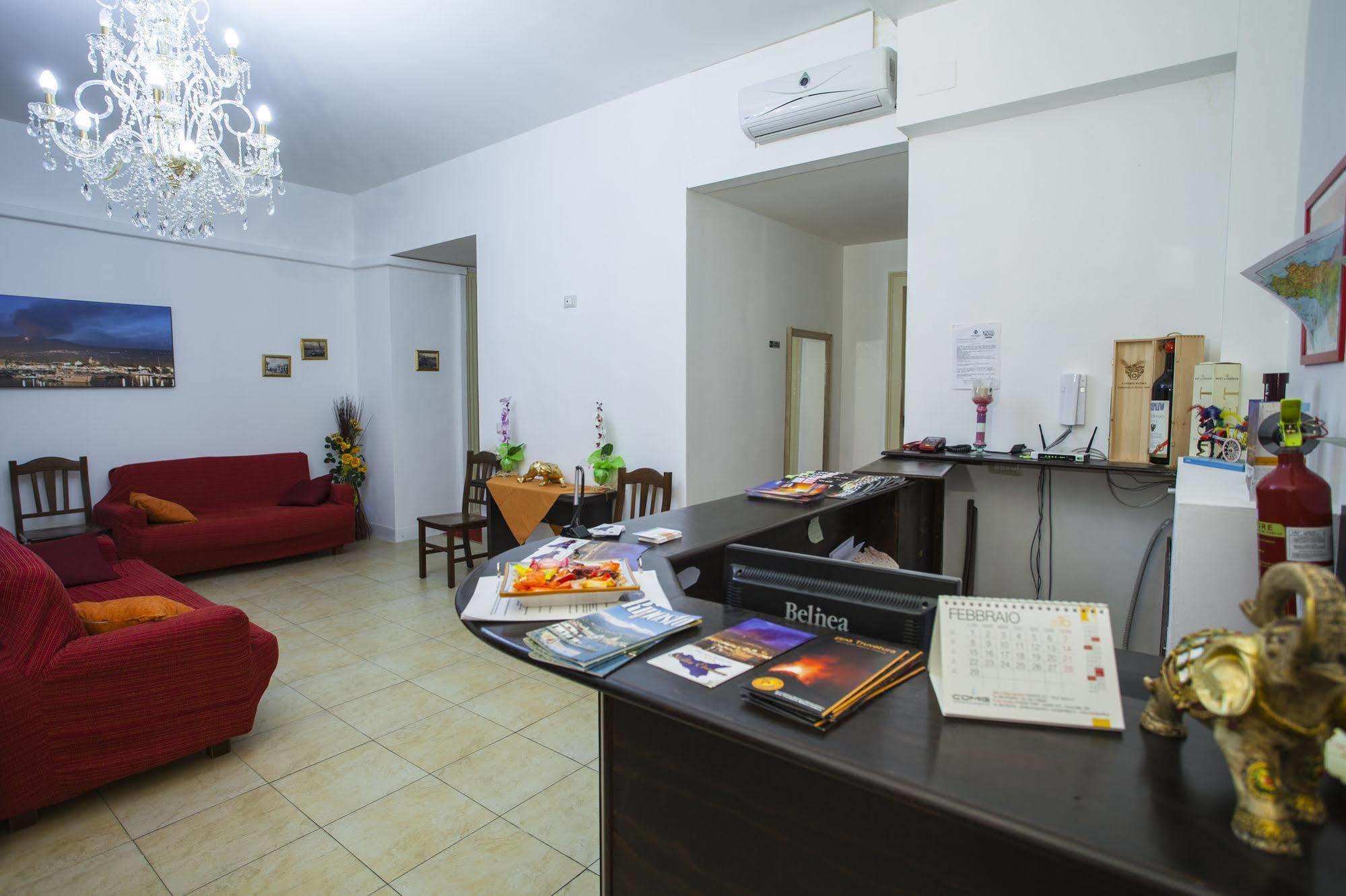 Siciliaetnamare Bed & Breakfast Рипосто Екстериор снимка