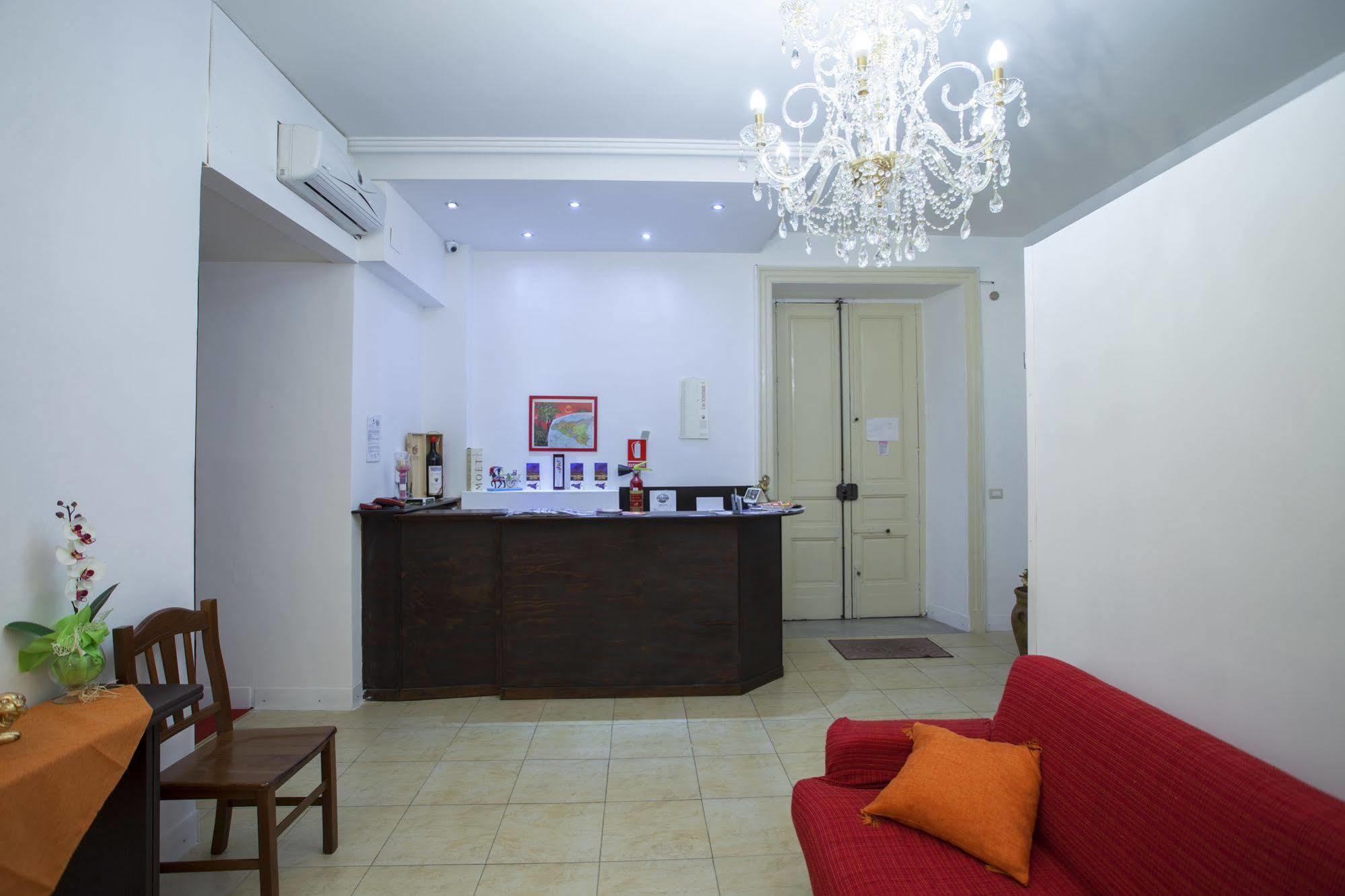 Siciliaetnamare Bed & Breakfast Рипосто Екстериор снимка