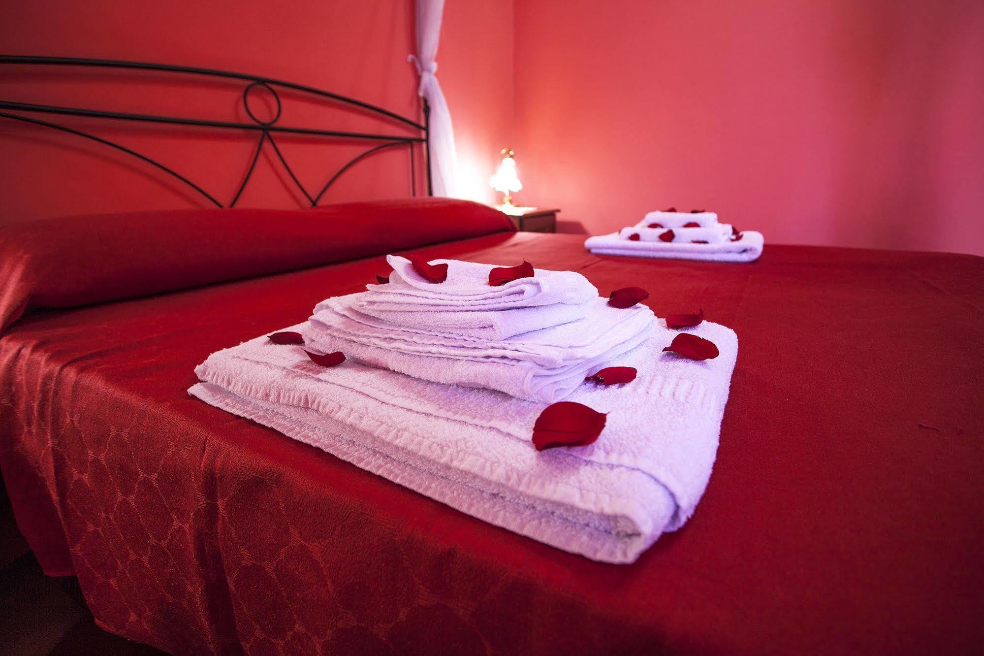Siciliaetnamare Bed & Breakfast Рипосто Екстериор снимка