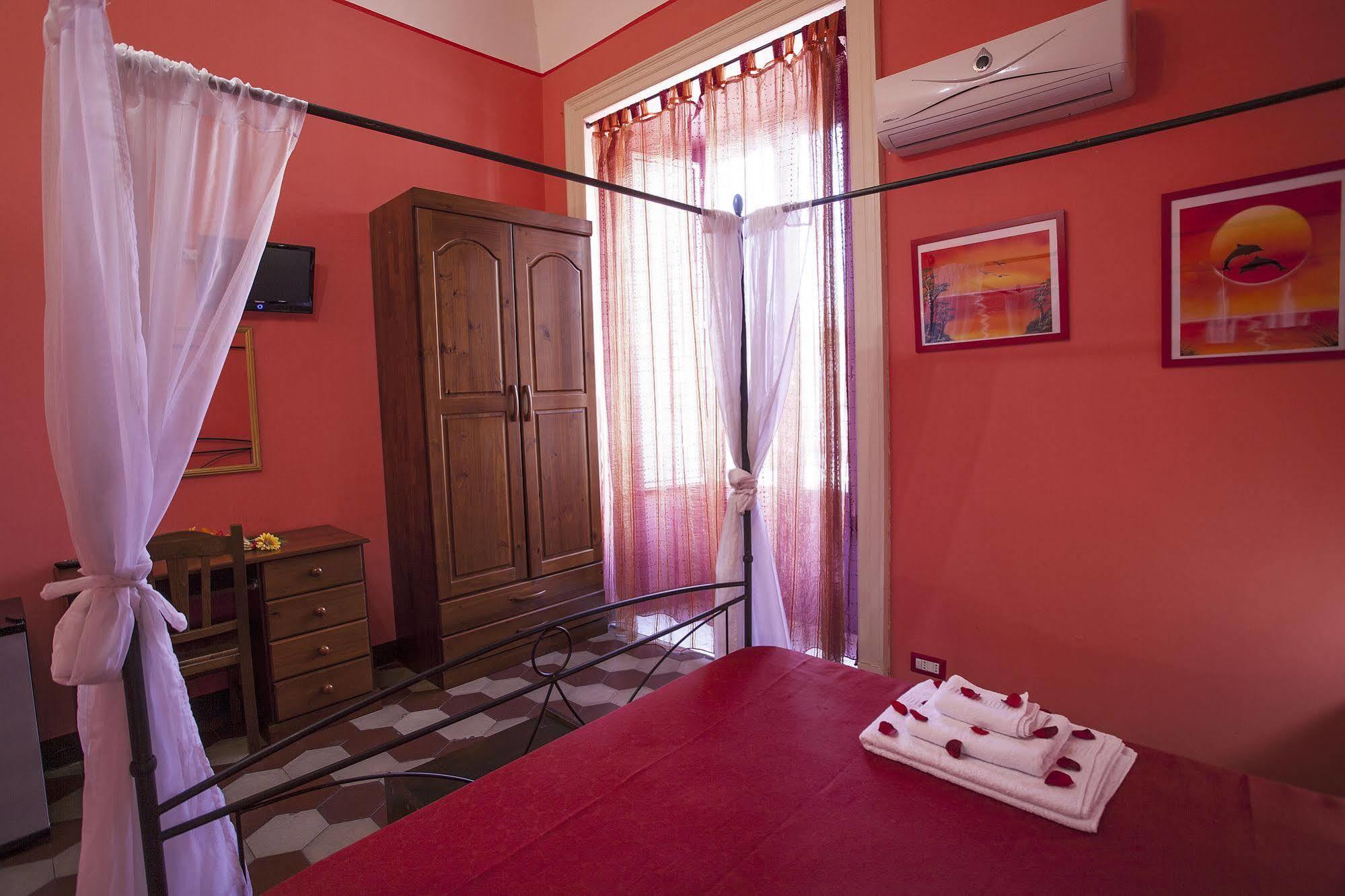 Siciliaetnamare Bed & Breakfast Рипосто Екстериор снимка