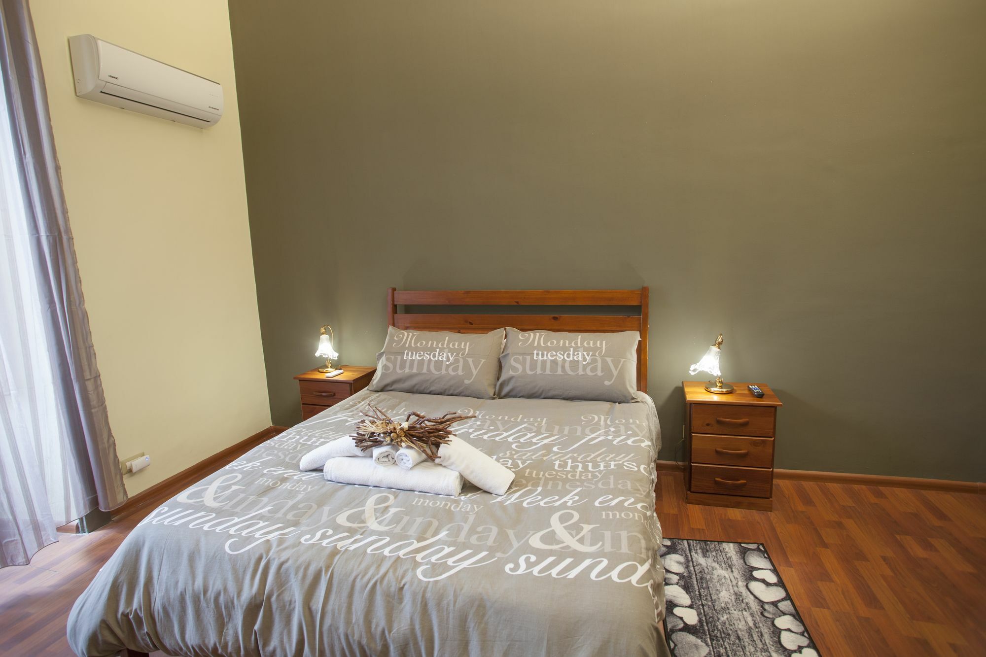 Siciliaetnamare Bed & Breakfast Рипосто Екстериор снимка