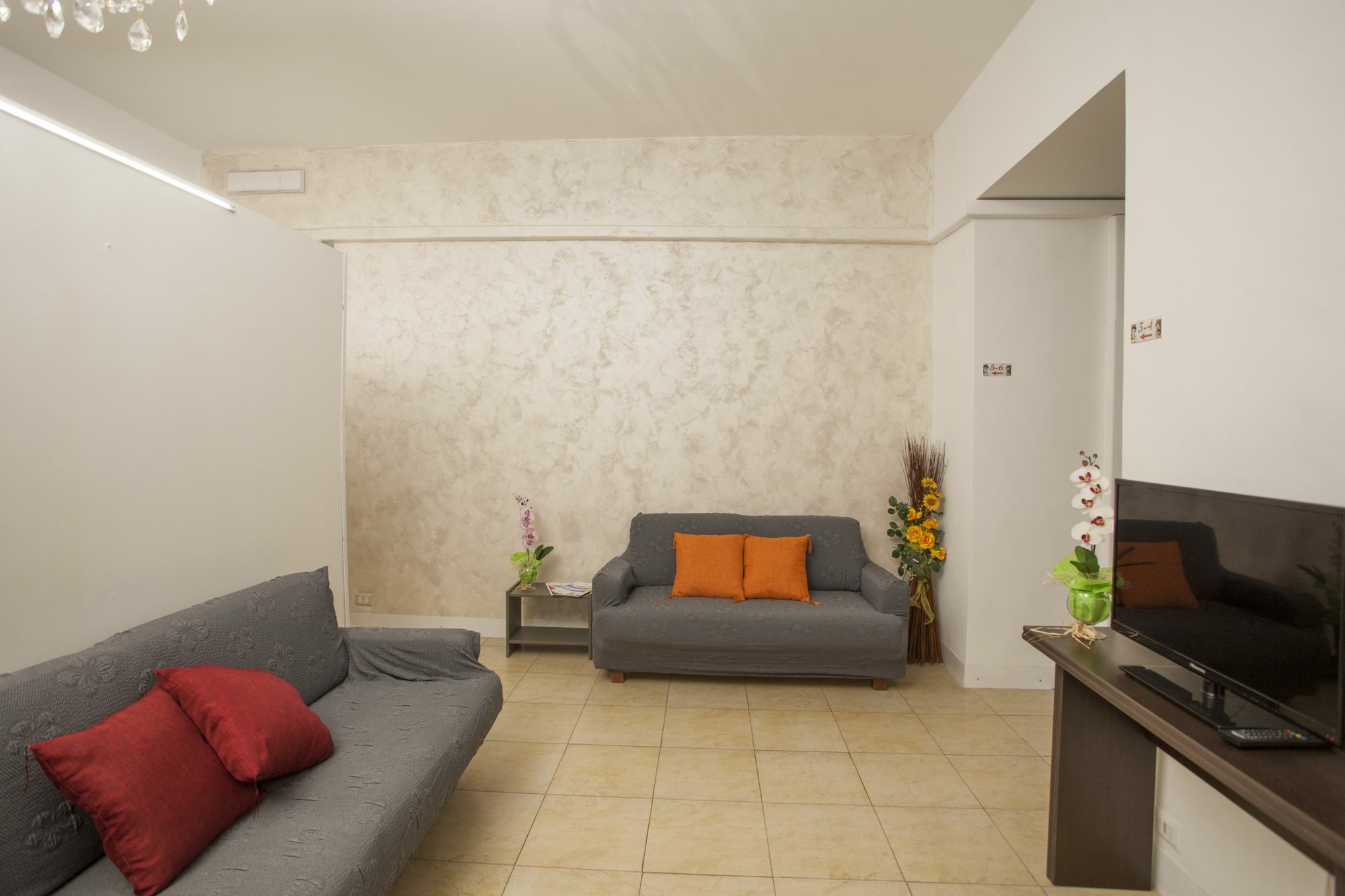 Siciliaetnamare Bed & Breakfast Рипосто Екстериор снимка