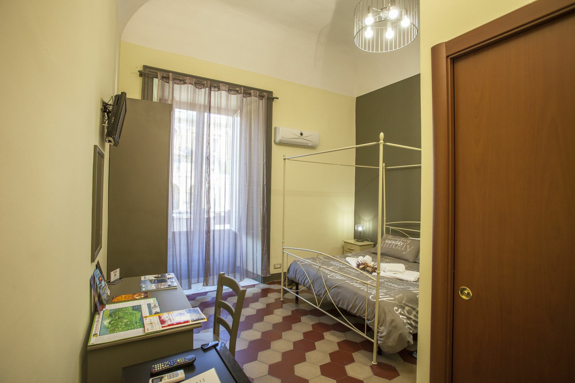 Siciliaetnamare Bed & Breakfast Рипосто Екстериор снимка
